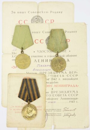Medals for the Defense of Leningrad with documents to husband and wife