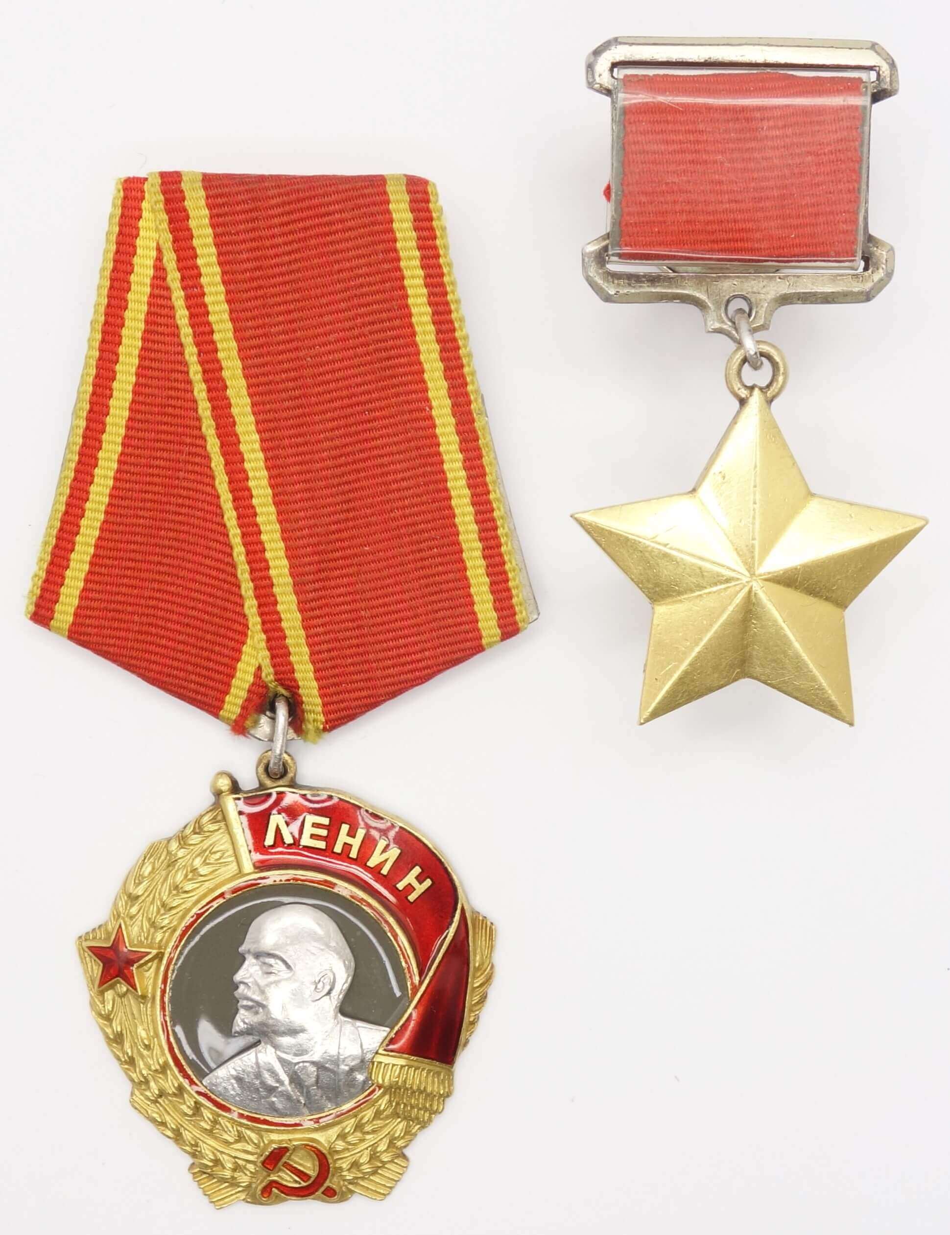 Coat badge Order of the Red Banner of Labour USSR AWARD ORDER МЕДАЛЬ 