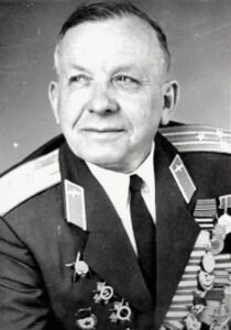 Иван Евдокимович Комаров