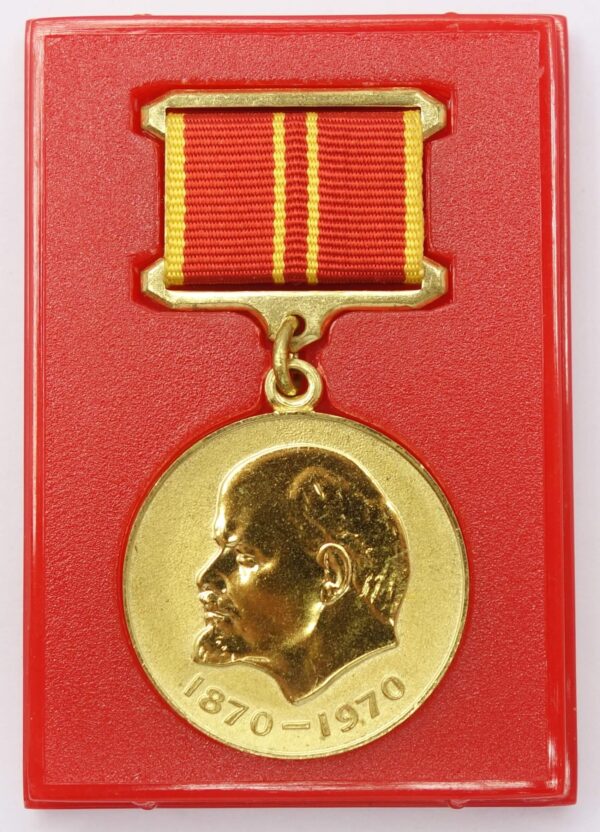 Medal for the Commemoration of the 100th Anniversary of Lenin to Foreigners