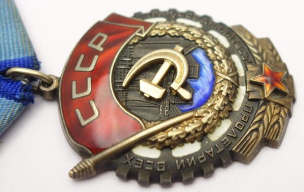 Soviet Order of the Red Banner of Labor #809910 with booklet including picture - Image 10