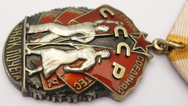 Soviet Order of the Badge of Honor #378906 - Image 8