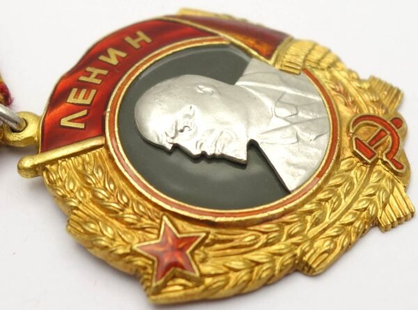 Soviet Order of Lenin #25394 - Image 9