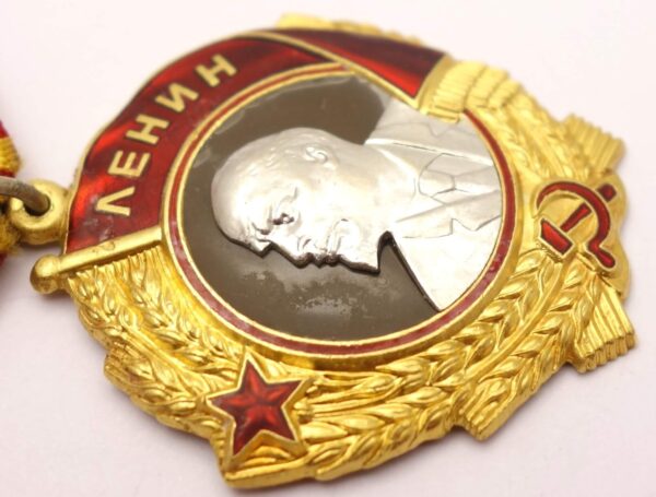 Soviet Order of Lenin #195127 - Image 9