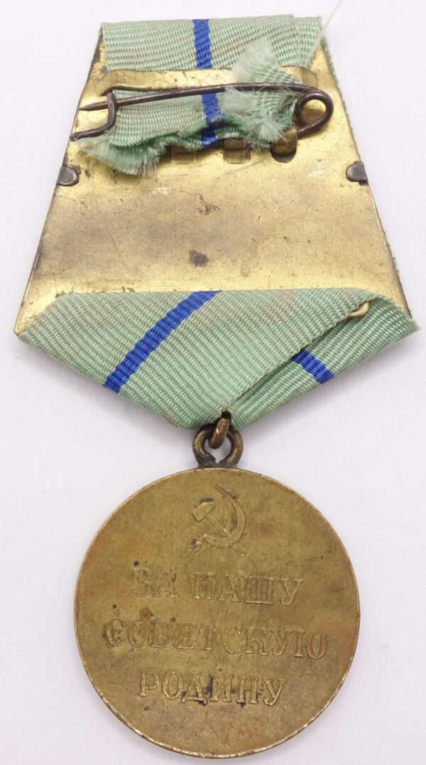 Partisan Medal 2nd class with documents