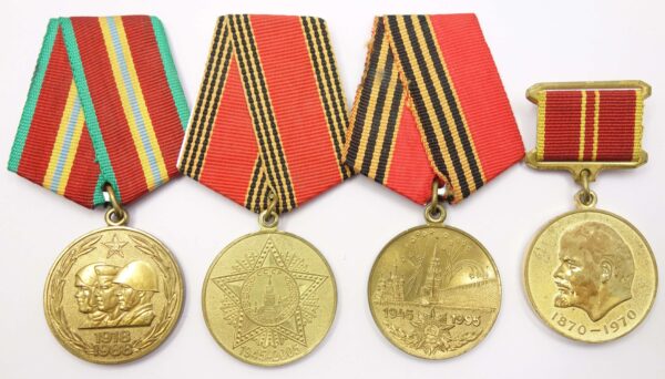 Documented group of an Order of the Patriotic War 2nd class #927201, 1st class #970389, Medal for Combat Merit and much more - Image 29