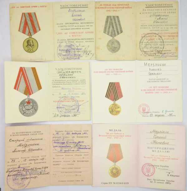 Documented group of an Order of the Patriotic War 2nd class #927201, 1st class #970389, Medal for Combat Merit and much more - Image 36