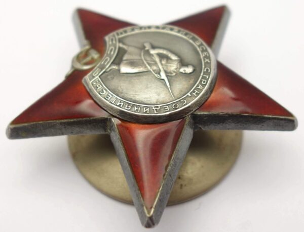 Complete Documented Group of a Soviet Order of the Red Star #2616034, Medal for Bravery #3328924 and a Medal for Combat Merit #907478 - Image 7