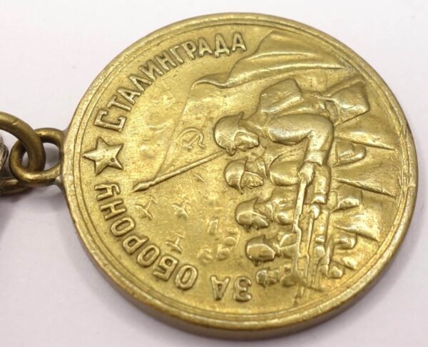 Soviet Medal for the Defense of Stalingrad variation 1 with document to a female - Image 10