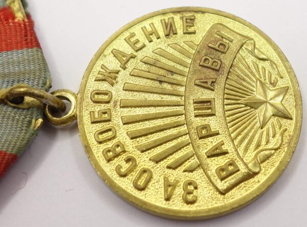 Soviet Medal for the Liberation of Warsaw variation 4 (Voenkomat) with document - Image 10