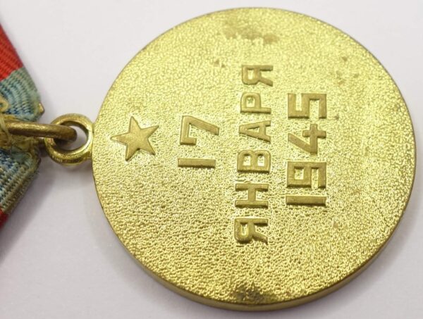 Soviet Medal for the Liberation of Warsaw variation 4 (Voenkomat) with document - Image 13