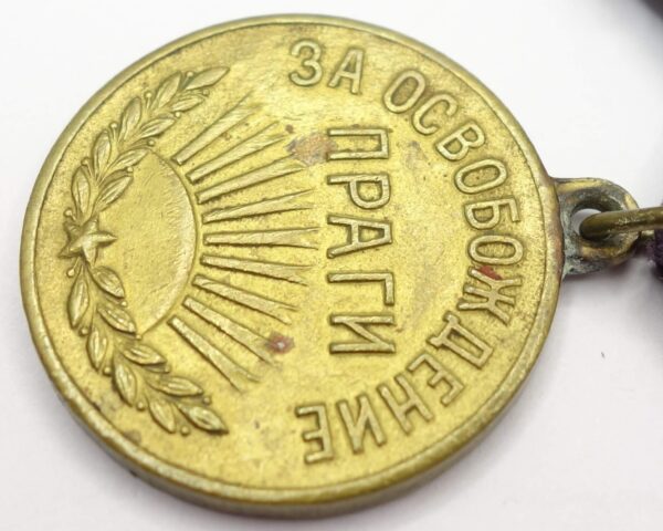 Documented group of an Order of the Red Star #1811211, Medals for Bravery #996740 + #2428981, two (!) jubilee Orders of the Patriotic War - Image 42