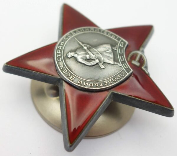 Group of 3 Red Stars #231898, #3370423 & #3543281 - Image 18