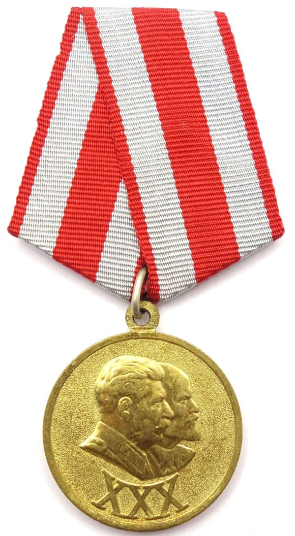 Documented Group of Soviet awards: Order of the Patriotic War 2nd class #337750, Red Star #649854 & #3261371, Medal for Combat Merit #273749 + more - Image 64