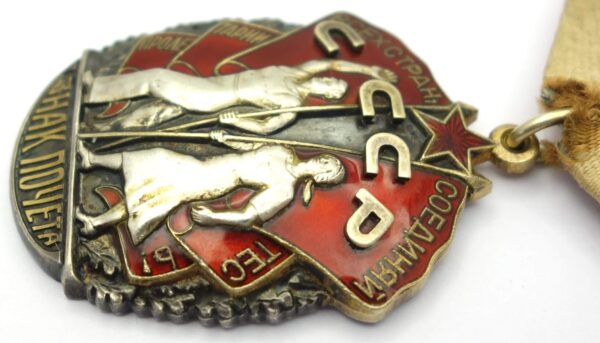 Soviet Order of the Badge of Honor #482342 - Image 8