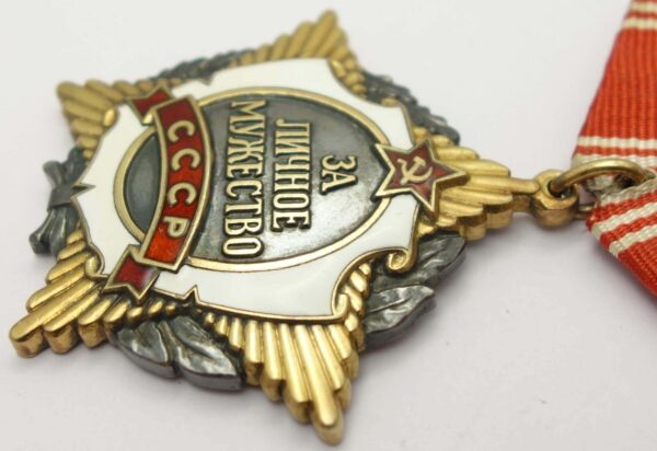 Soviet Order for Personal Courage #005487 with order booklet - Image 9