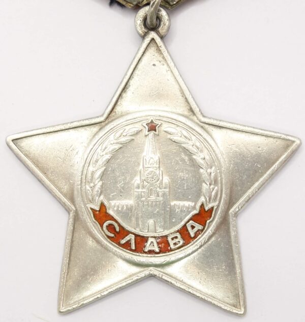 Documented Group of an Order of Glory 3rd class #487513 and a Medal for Bravery #1623173 - Image 4