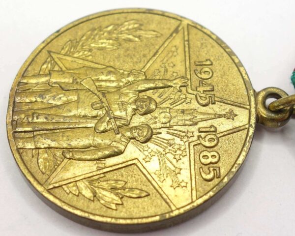 Jubilee Medal for 40 years of Victory in the Great Patriotic War. Variation awarded to Foreigners - Image 11