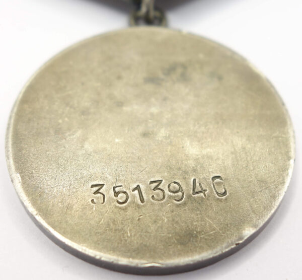 Soviet Medal for Bravery #3513940 with its medal booklet - Image 11