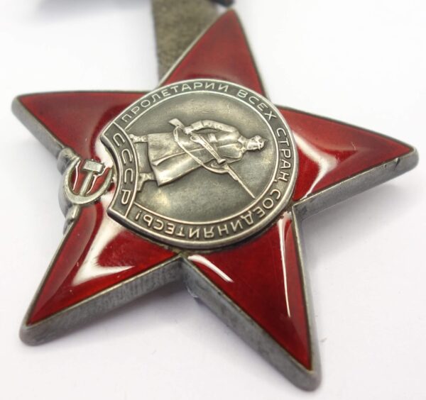 Group of two Soviet Orders of the Red Star #1516323 + #3420901 on improvised suspension bar - Image 10