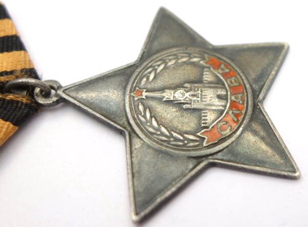 Group of an Order of Glory 3rd class #482218 and Medals for Bravery #1036048 + #2149566 - Image 10