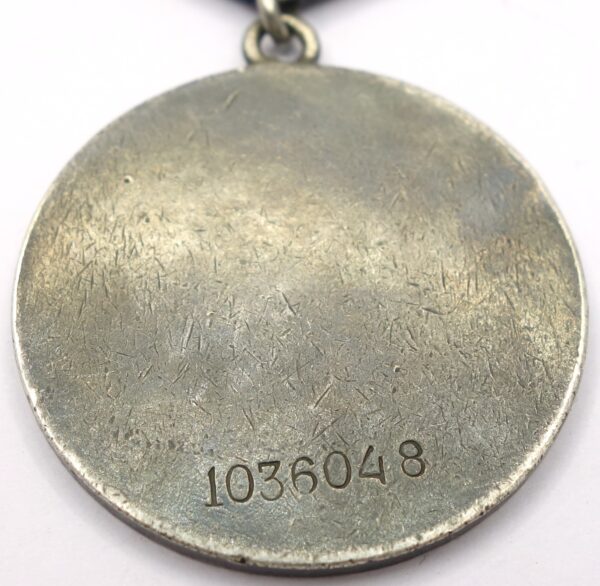 Group of an Order of Glory 3rd class #482218 and Medals for Bravery #1036048 + #2149566 - Image 23