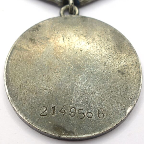 Group of an Order of Glory 3rd class #482218 and Medals for Bravery #1036048 + #2149566 - Image 35