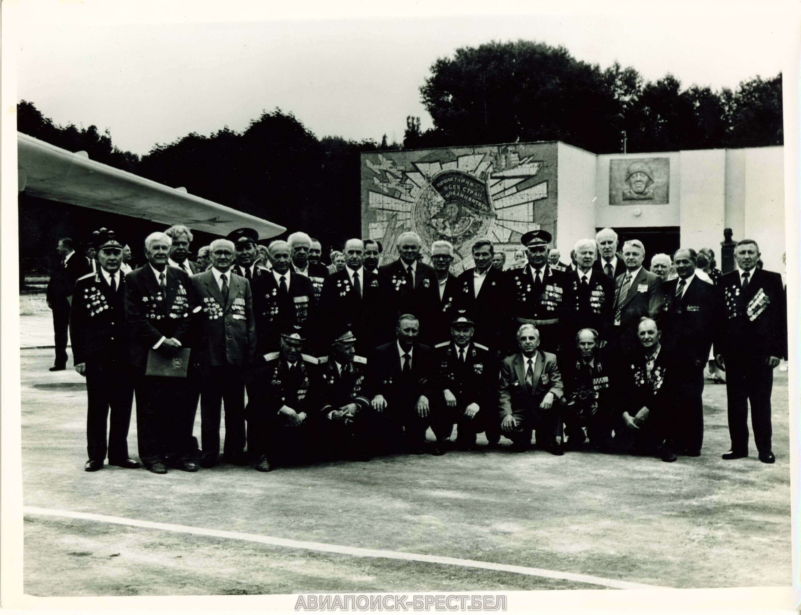 Soviet Order of the Patriotic War 1st class #21928 - Image 40